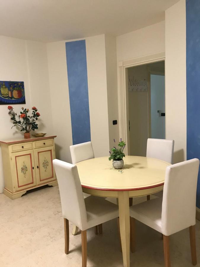 Appartamento Du Lac 1 Дезенцано-дель-Гарда Экстерьер фото