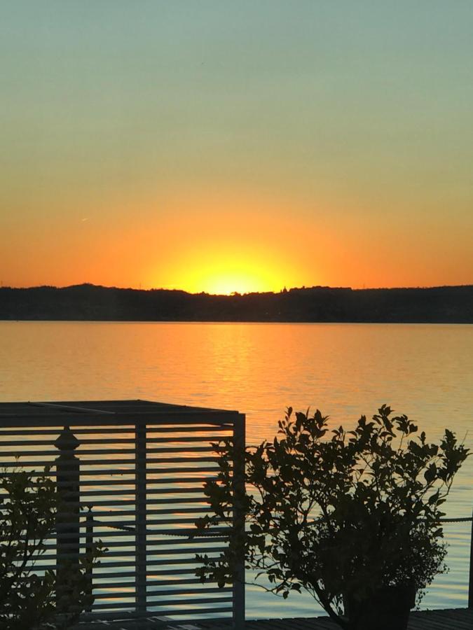 Appartamento Du Lac 1 Дезенцано-дель-Гарда Экстерьер фото